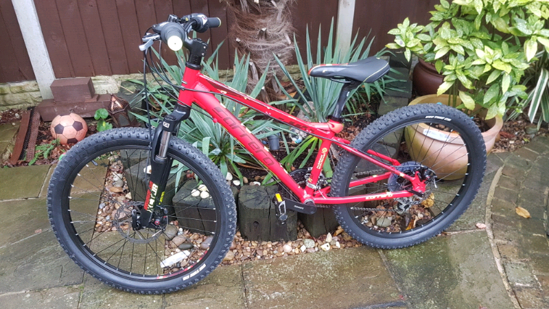 carrera blast halfords
